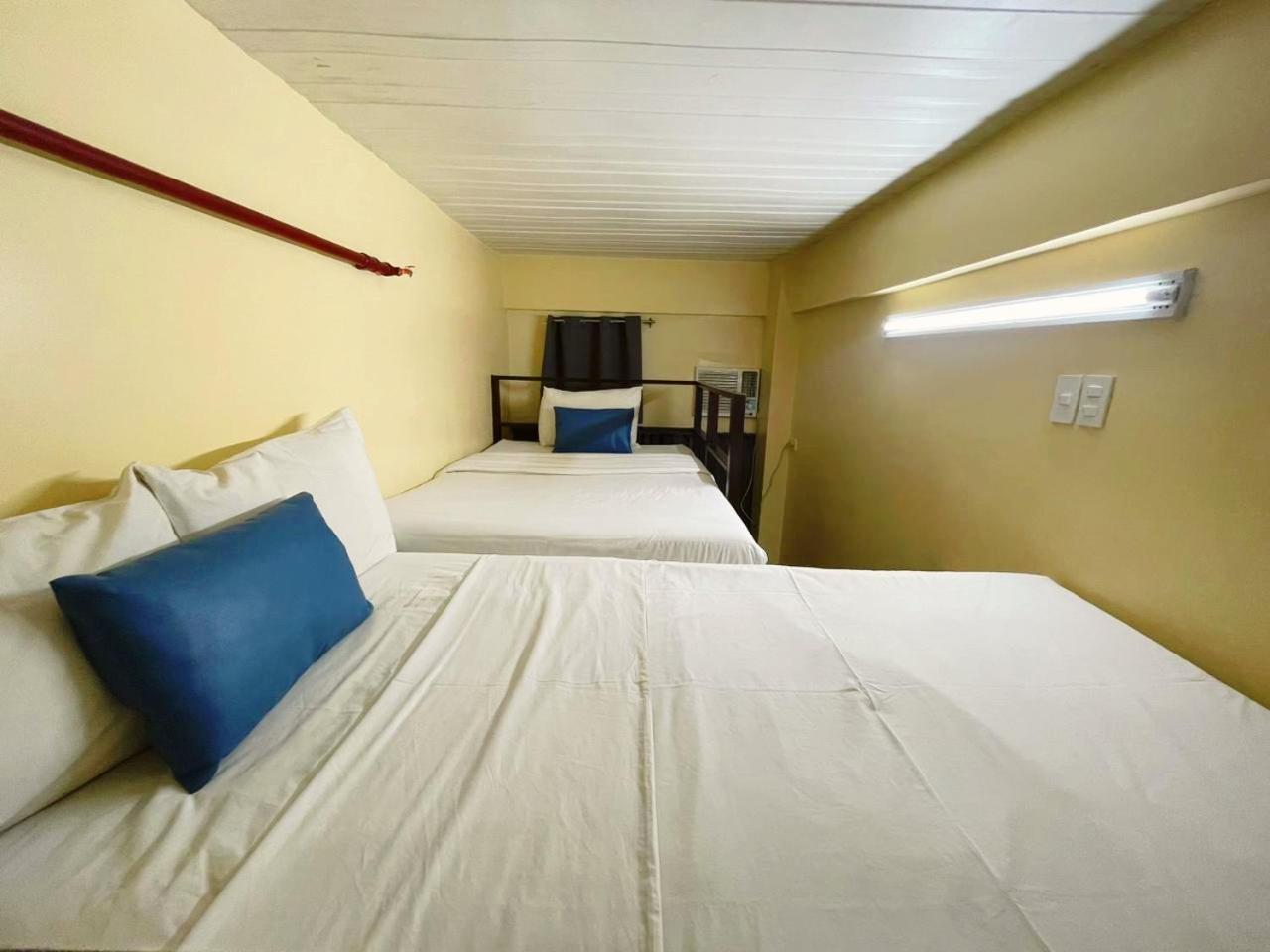 Airobedz Manila - A Value Hotel Ngoại thất bức ảnh