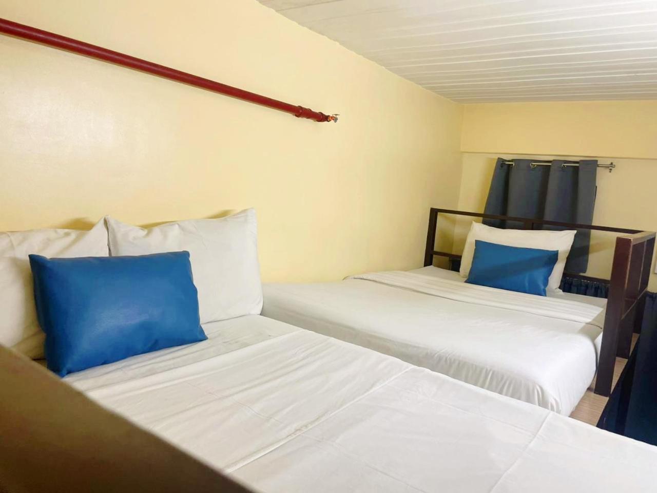 Airobedz Manila - A Value Hotel Ngoại thất bức ảnh
