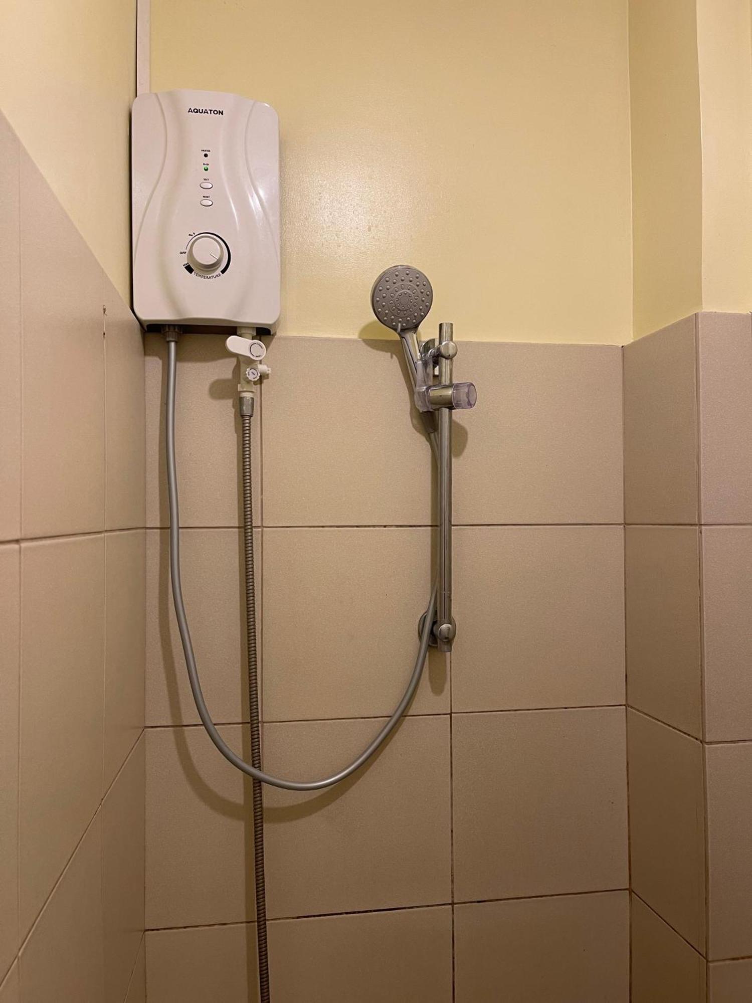 Airobedz Manila - A Value Hotel Ngoại thất bức ảnh